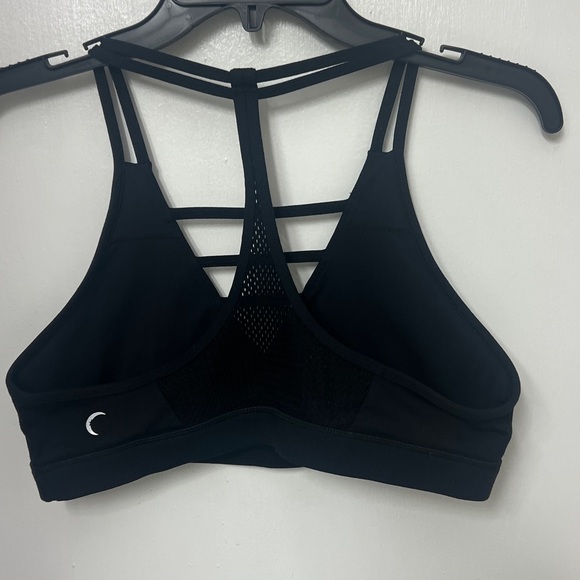 Zyia Grid Bra Strappy V-neck front, mesh racerback, Medium support, Black Sz. XL - Picture 4 of 10